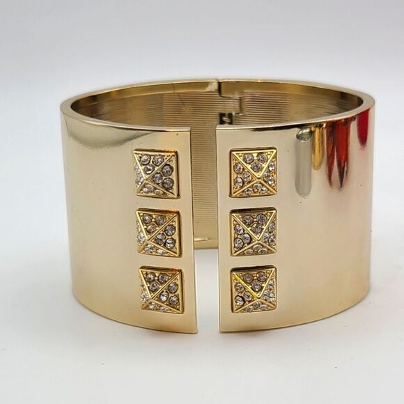 Victoria's Secret bracelet, goldtone cuff, hinged - Picture 1 of 3
